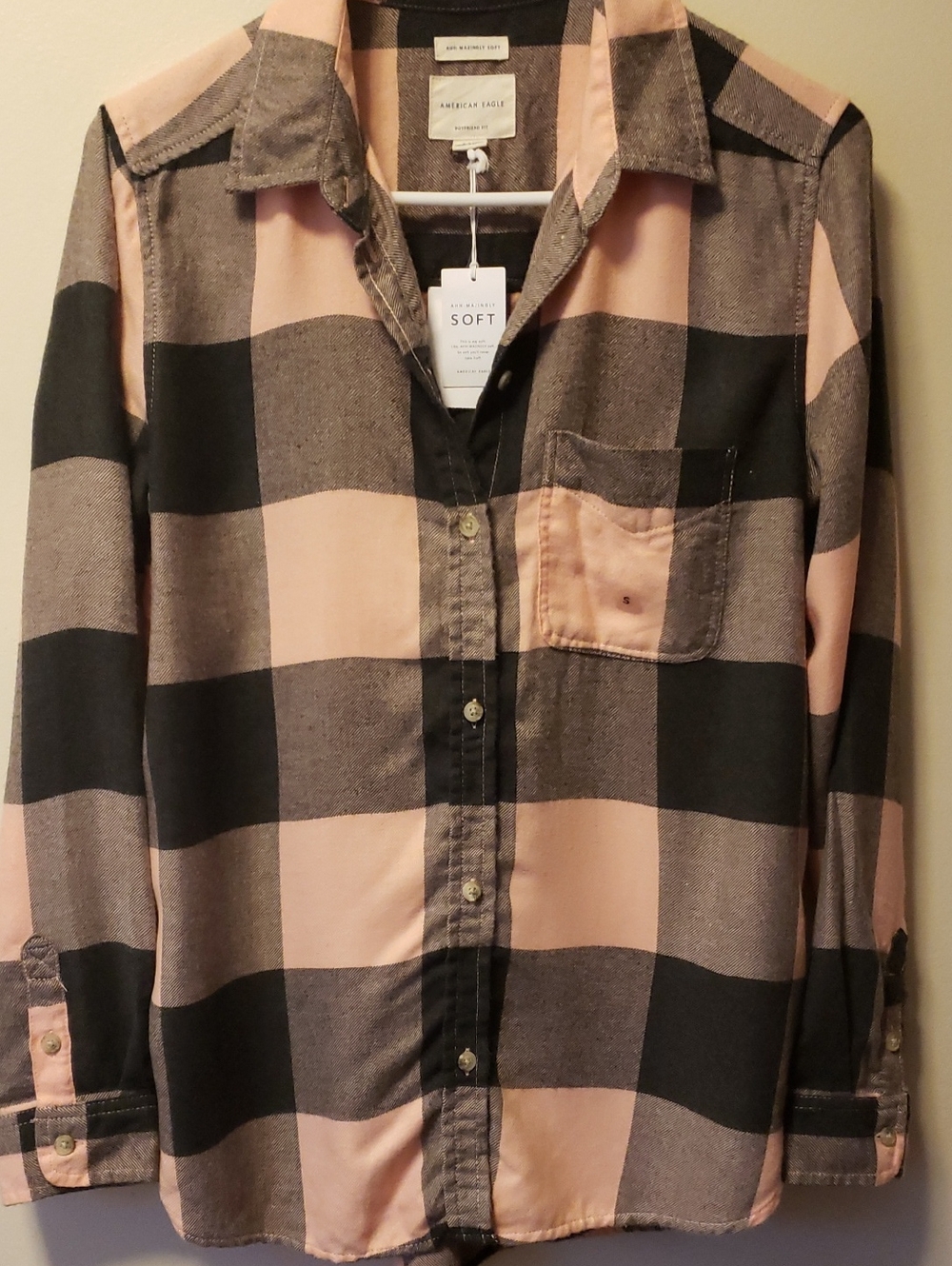 NWT American Eagle Outfitters Pink & Black Soft Plaid Button-Down Shirt Size S